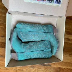 Durango cowgirl boots size 9.5 in marbled turquoise